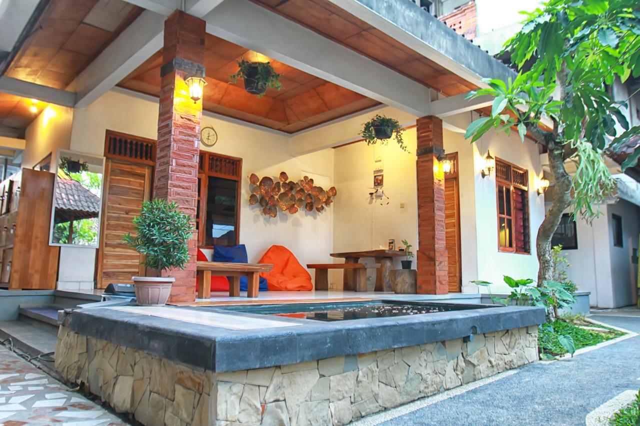 Halaman Depan Hostel Ubud Eksteriør bilde